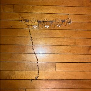 Butterfly chain belt